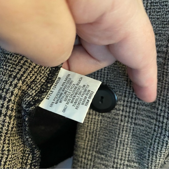 Leslie Fay blazer in good condition! Unlined, size 10 - Picture 6 of 6